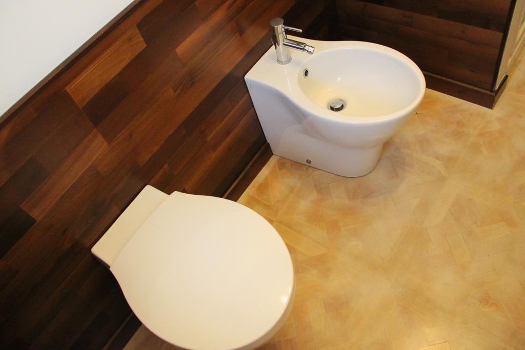 Appartement La Mansarda Di Legno à Turin Chambre photo