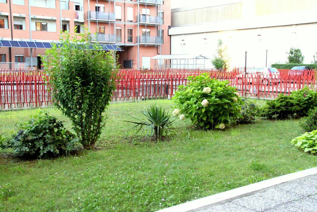 Appartement La Mansarda Di Legno à Turin Chambre photo